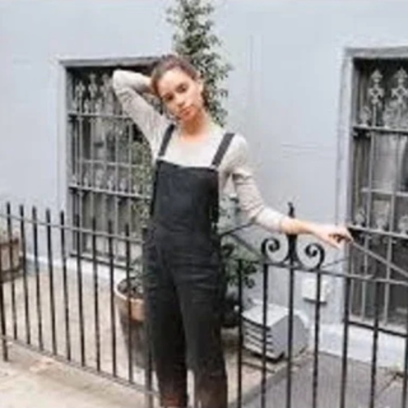 Lily Ashwell Black Linen Overalls in small - Picture 1 of 3
